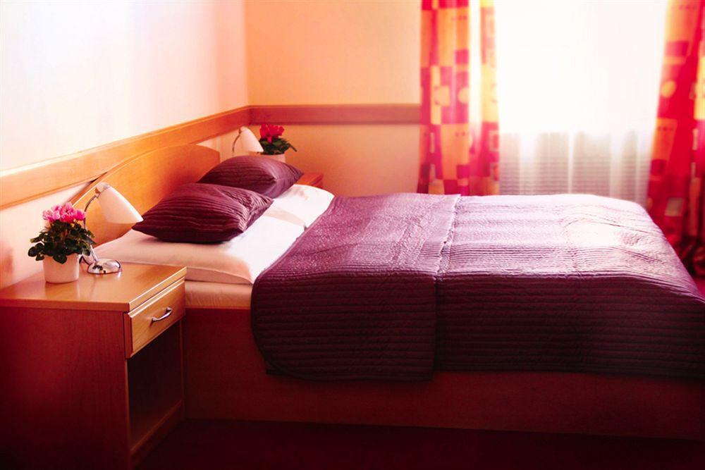 Hotel Hejtman Прага Экстерьер фото