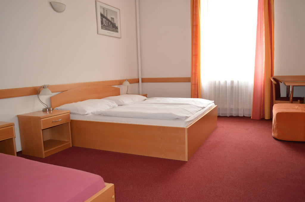 Hotel Hejtman Прага Номер фото
