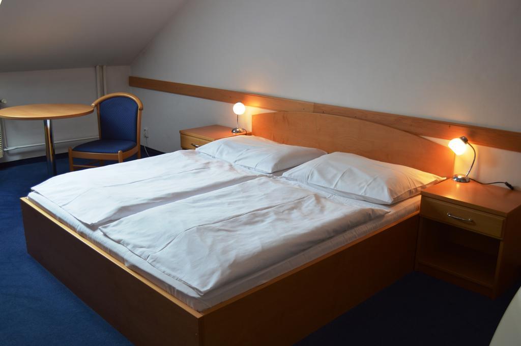 Hotel Hejtman Прага Номер фото