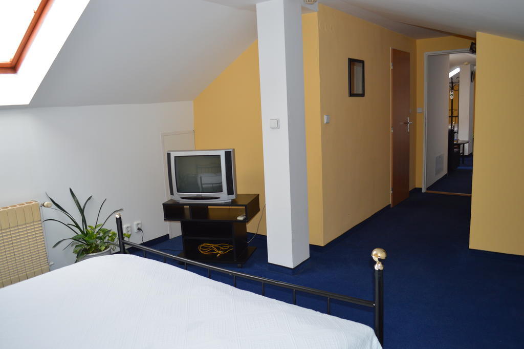 Hotel Hejtman Прага Номер фото