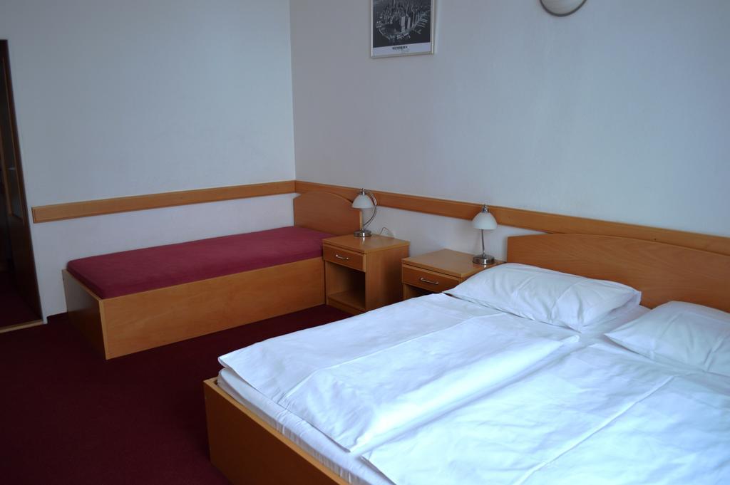 Hotel Hejtman Прага Номер фото