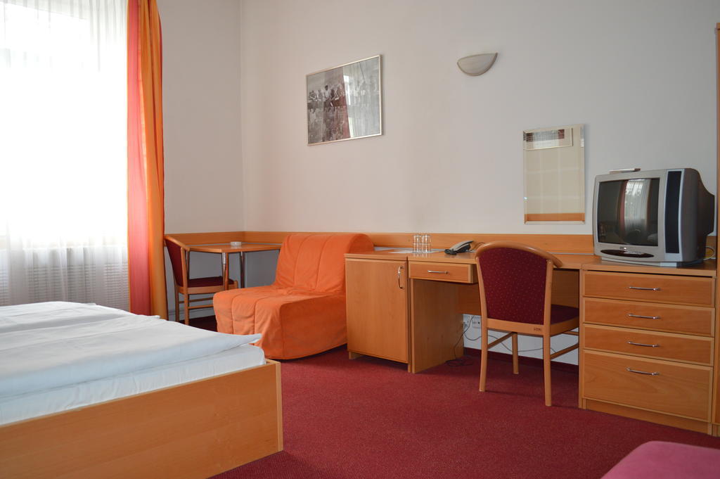 Hotel Hejtman Прага Номер фото